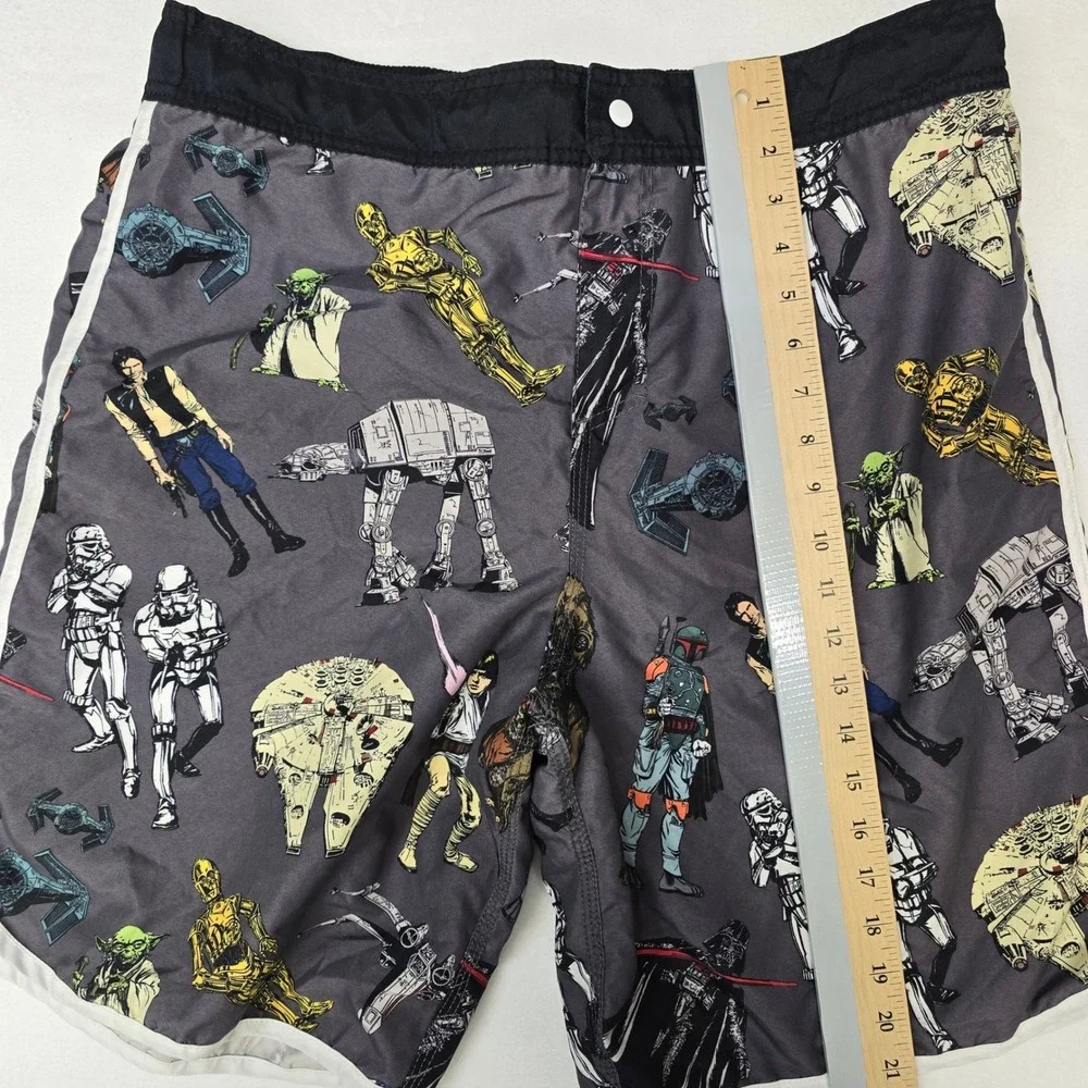 Star Wars Mens Swim Trunks Gray Mesh Lined Shorts 2XL Darth Vader Beach Summer